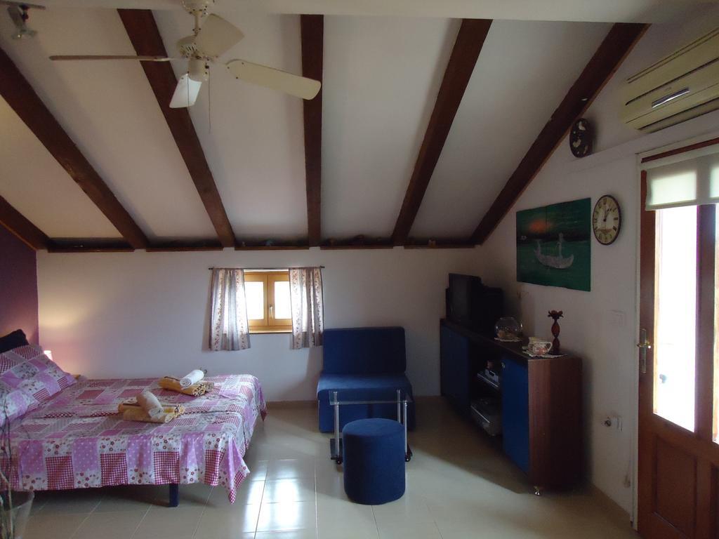 Studio Apartment Nera 로비니 객실 사진